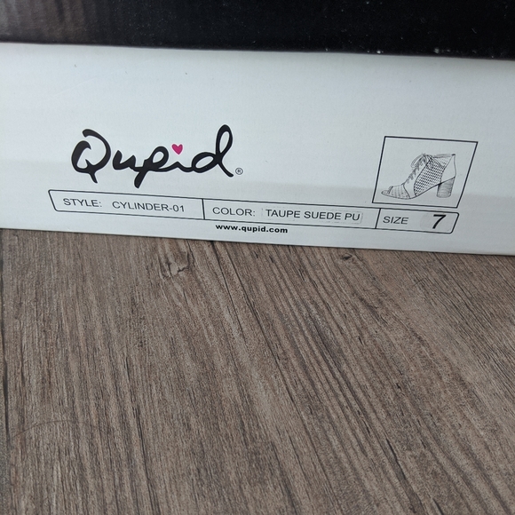 Lace up open toe bootie - Picture 2 of 4